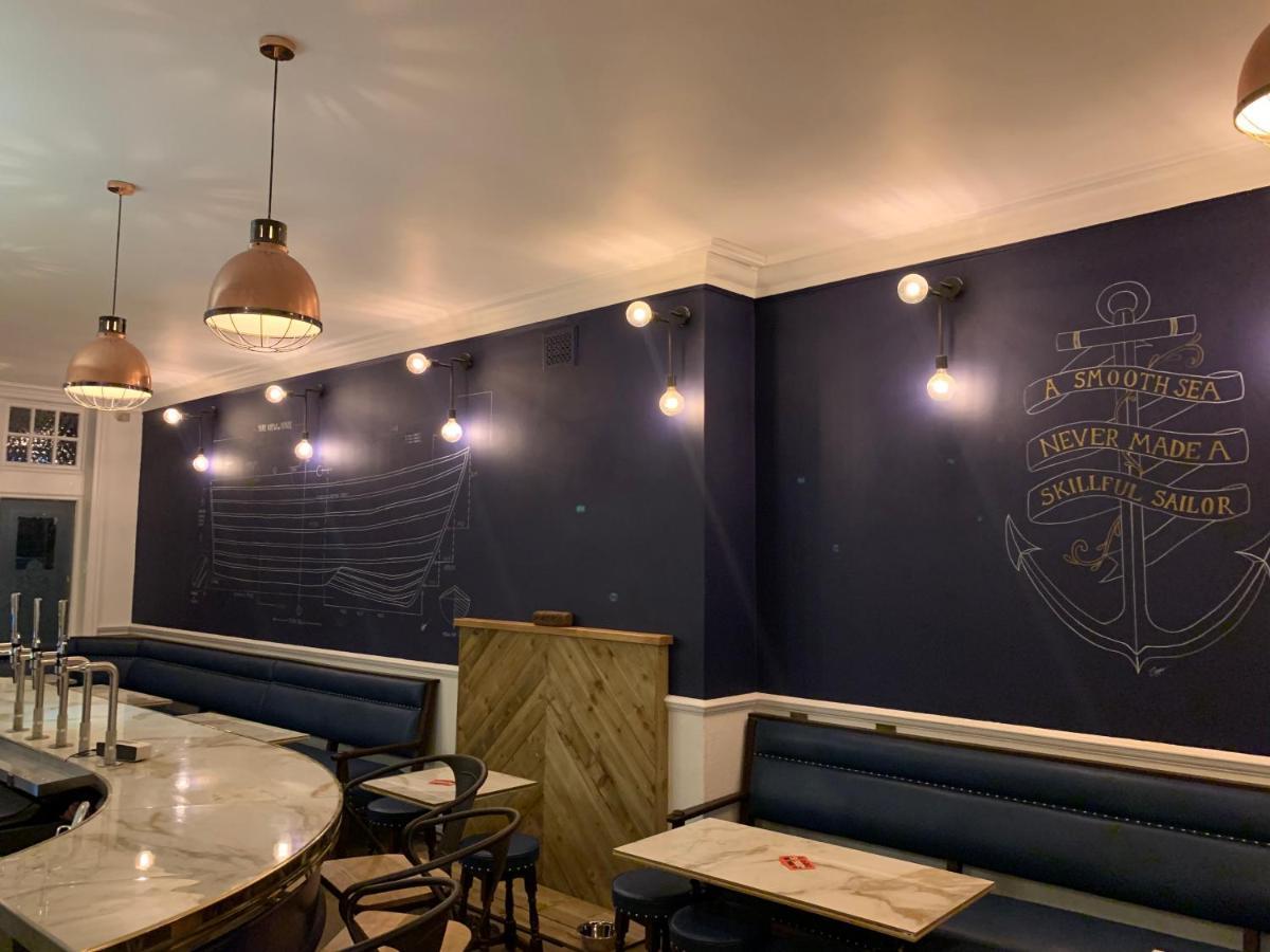 The Queens Head Нюбигин-край-морето Екстериор снимка